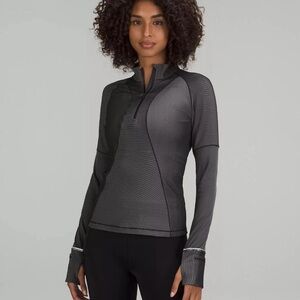 Lululemon Two-tone Ribbed Running Half Zip Black Gray  size M